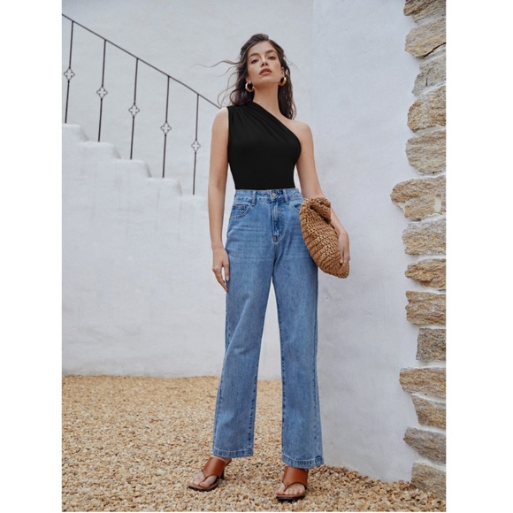 Ruched One Shoulder Black Bodysuit - Picture 4 of 7